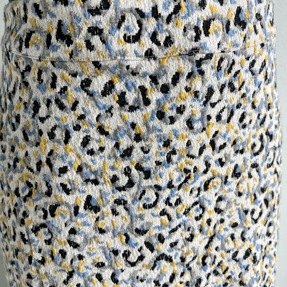 Anthropologie Maeve Pattern Skirt Large Stretchy and Soft😮💨 L - Picture 3 of 7